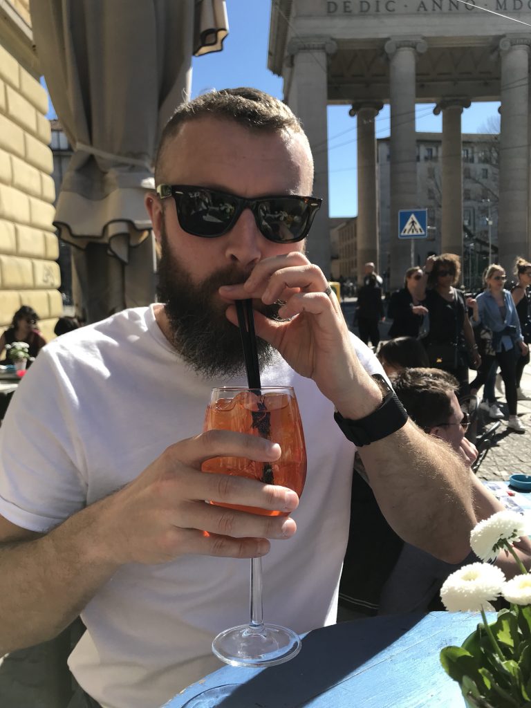 Luckily the setting and traditional Italian Aperol Spritzers in the sun made the experience worthwhile. It also encouraged us to tolerate the wait a couple of more times as the first opportunity to basque the sun in 2018 was too good to miss!